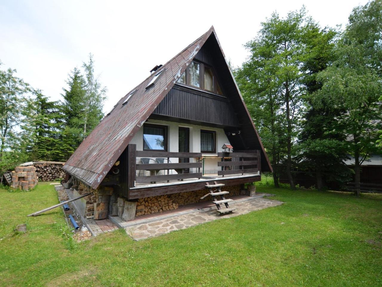 Nice Holiday Home In The Ore Mountains Only 500M From The Chairlift Loučná pod Klínovcem Eksteriør bilde